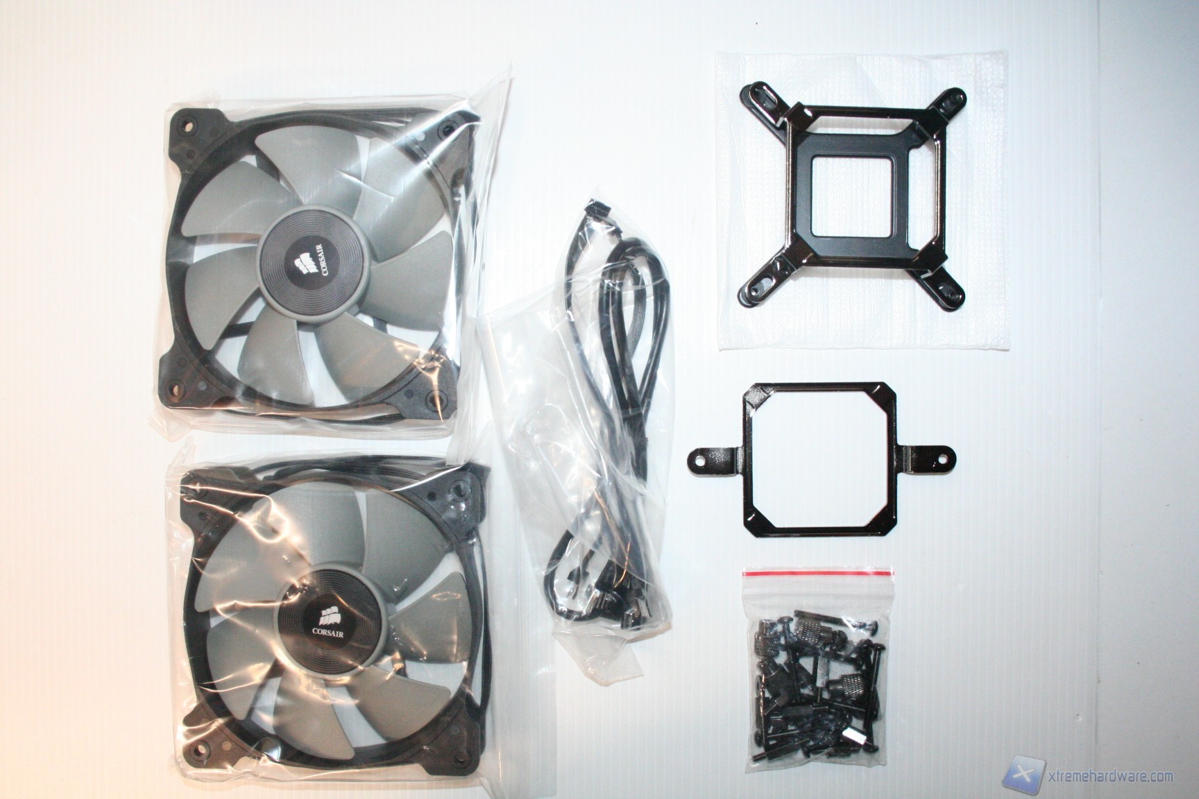 00039 CORSAIR H100i
